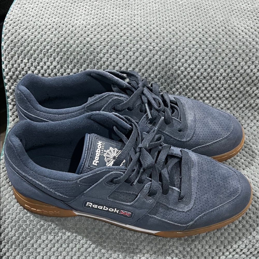 Reebok Men's Blue Suede Sneakers with Gum Sole